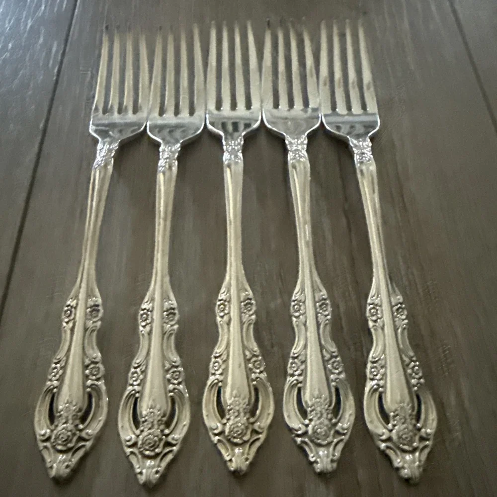 5‎ Oneida Community SILVER ARTISTRY Dinner Forks 7 1/2" Silverplate 1965 - Picture 2 of 5